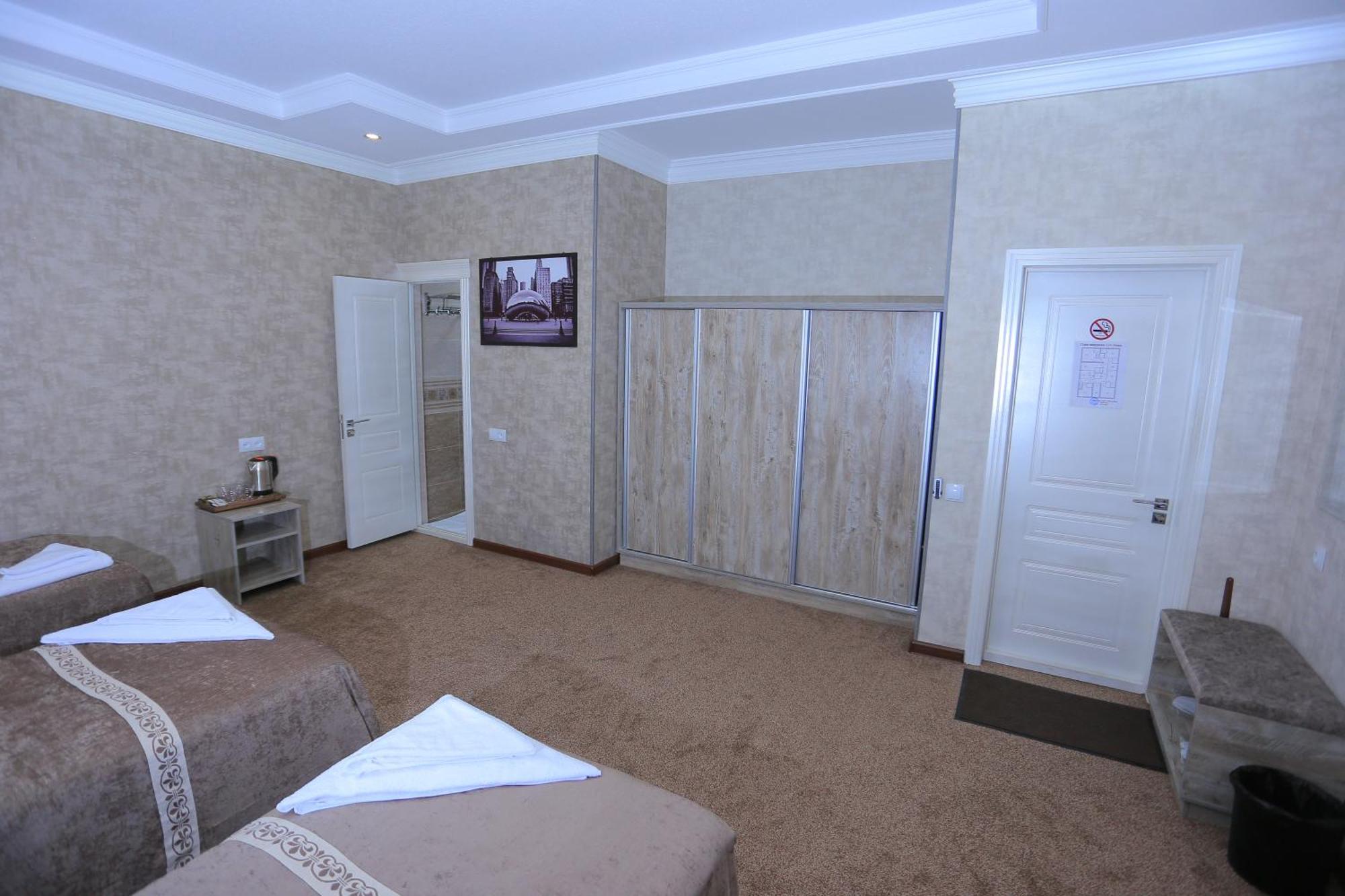 Hayot Plaza Hotel Yunusobod Εξωτερικό φωτογραφία